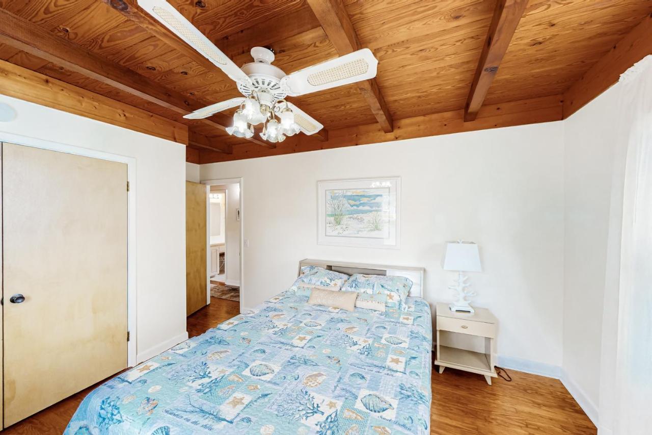 Ginny'S Coastal Cottage 오크 아일랜드 외부 사진