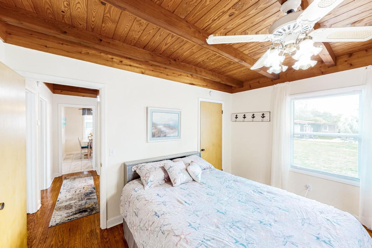 Ginny'S Coastal Cottage 오크 아일랜드 외부 사진
