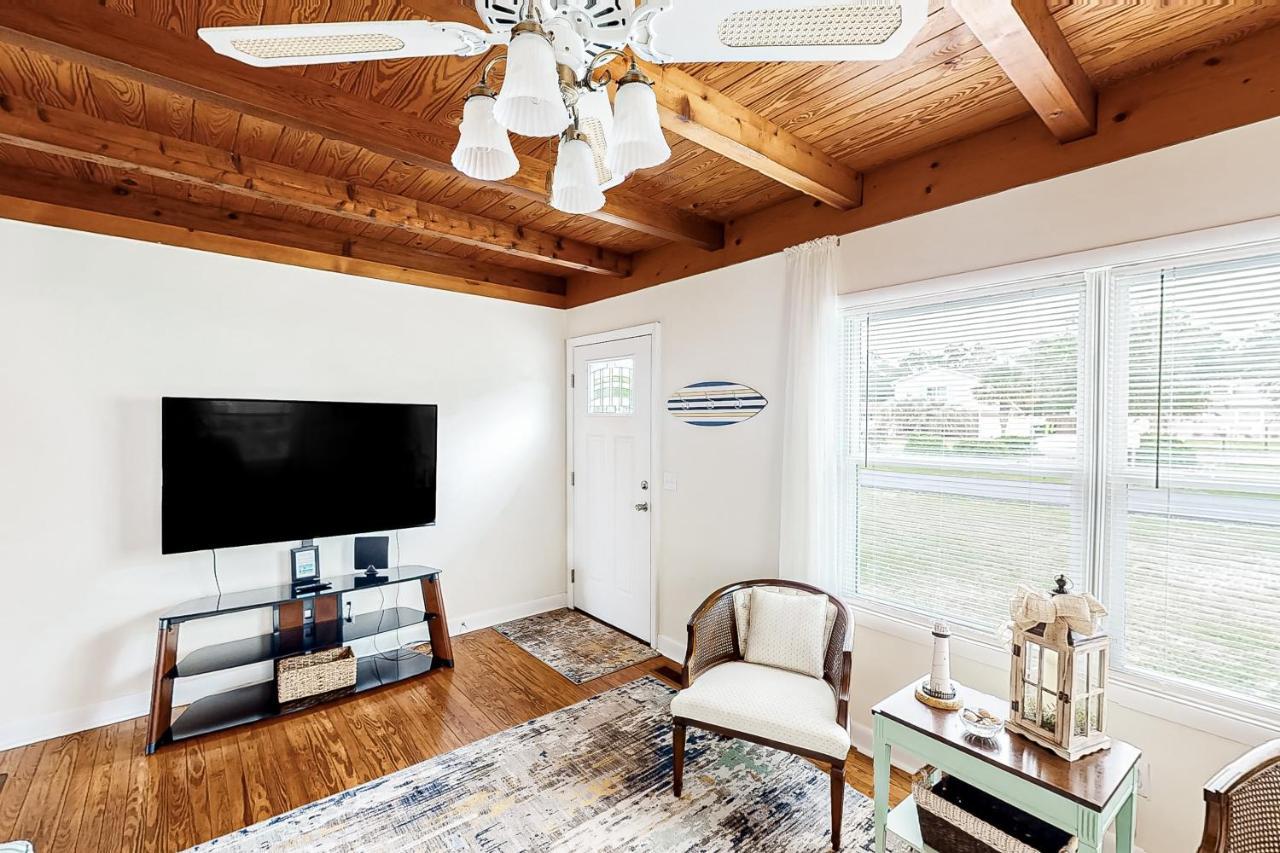 Ginny'S Coastal Cottage 오크 아일랜드 외부 사진